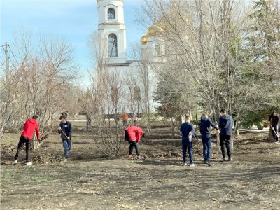 Приводим в порядок своё село